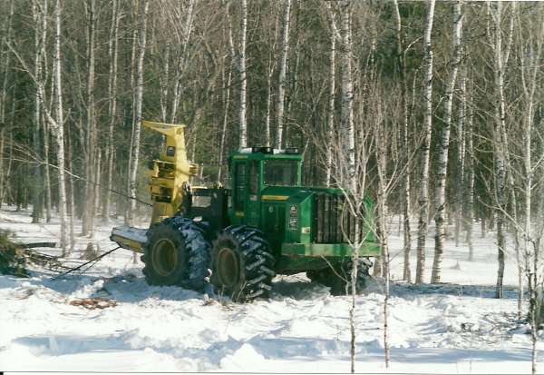 scan0005
483k John Deere Feller Buncher1, Holcomb/Allen timber harvest, 4/11
