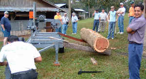 Wood-Mizer Missionary trip to Belize 2005
First log hitting the mil in 4 years
Keywords: Wood-Mizer