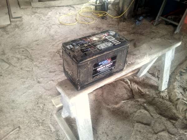 Bad Battery - May 2013.
They don't last forever.  We installed this one January of 2006.
