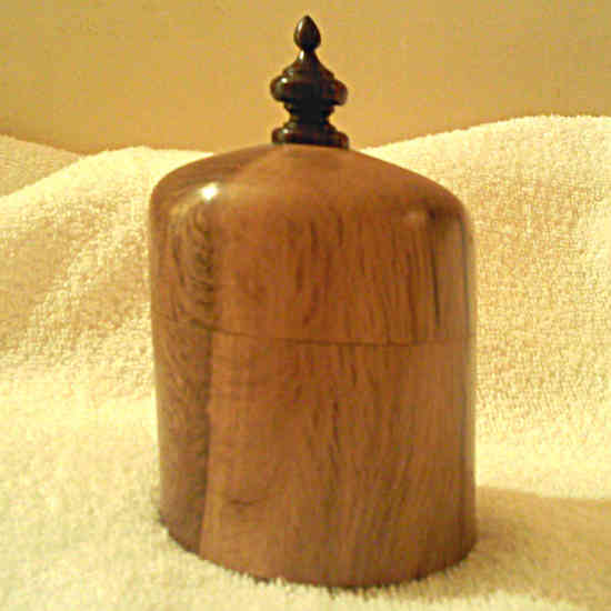 Figure 19: Tutorial - Turning a Lidded Box
Picture used in tutorial found on the General Woodworking Board.
