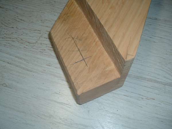 A5-picture showing finished cross hairs on the tenon
