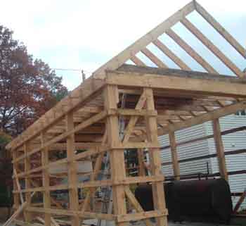 Photo of outside corner.
This photo shows the outside corner of the pole barn and the nailers down the side wall.

