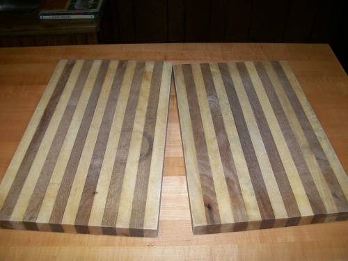 Walnut_Maple
Cutting boards..40 yr old
