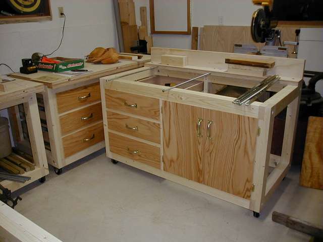 Bench_drawers
Drawers and cabinet doors 
