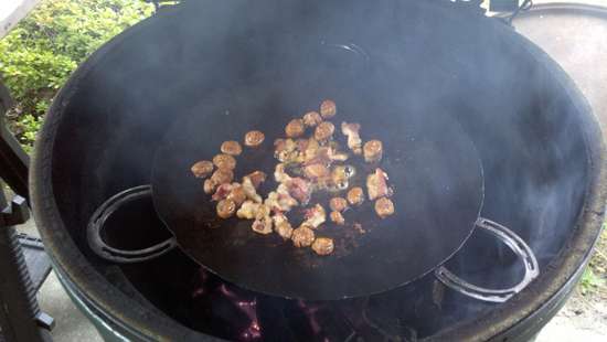 Fajitas
Fryin up the Chorizo sausage and bacon. There's always room for bacon!
