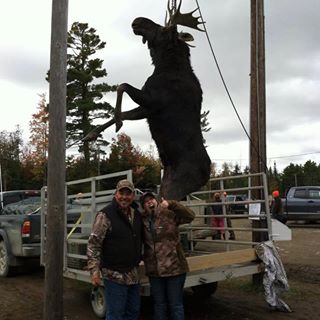 sept 25,2013 haleys moose
weight 743 pounds,13 points,41 1/2 inches rack,

