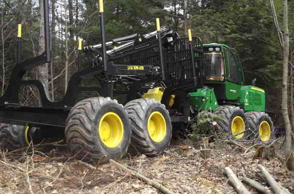 Forwarder 1510E  
8 wheels,cab moves with loader George Merill  2013
