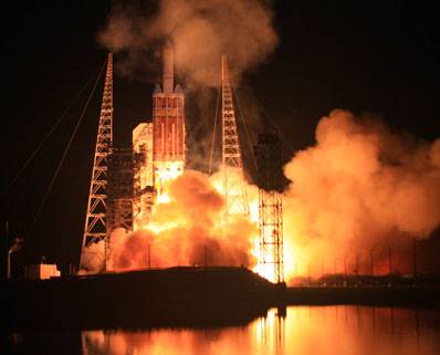 Delta  4 Heavy Launch
