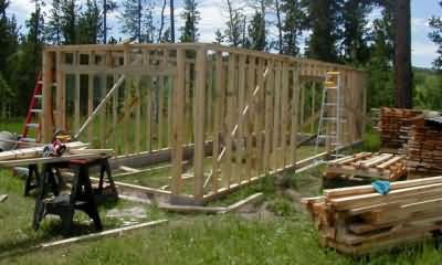 frame goes up
I cut at least 10% more of everything I needed for the frame to compensate for worping etc.
Keywords: shed