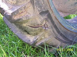 tractor tire split
