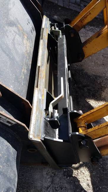 skid steer quick mount
Ford 545D ATI
