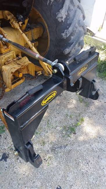 Speeco cat II q hitch
Ford 545D and Quick Hitch Speeco Cat. II
