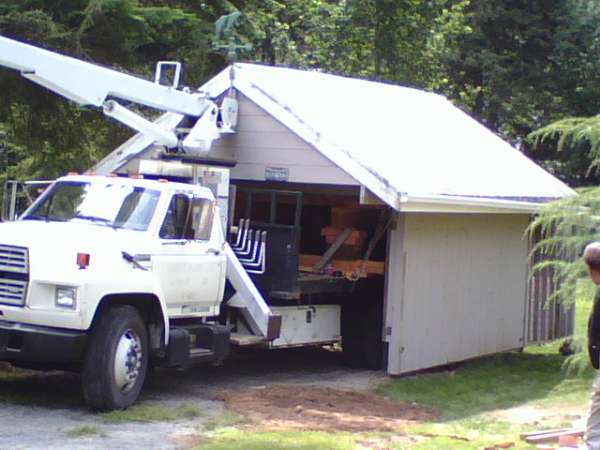 Boom Truck
Jacked a shed up on bed with blocks and moved it several hundred feet on customers property.
