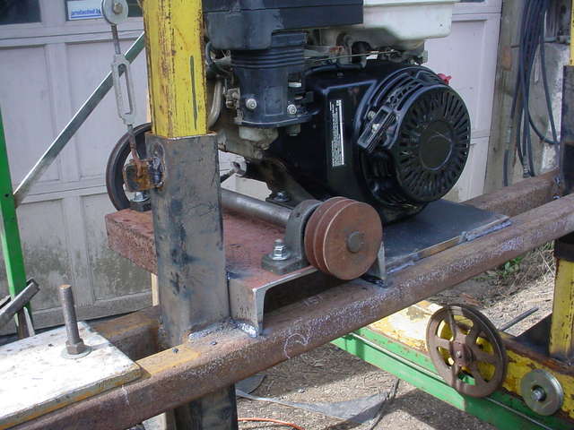 Engine mounted 2
Engine mounted 2
